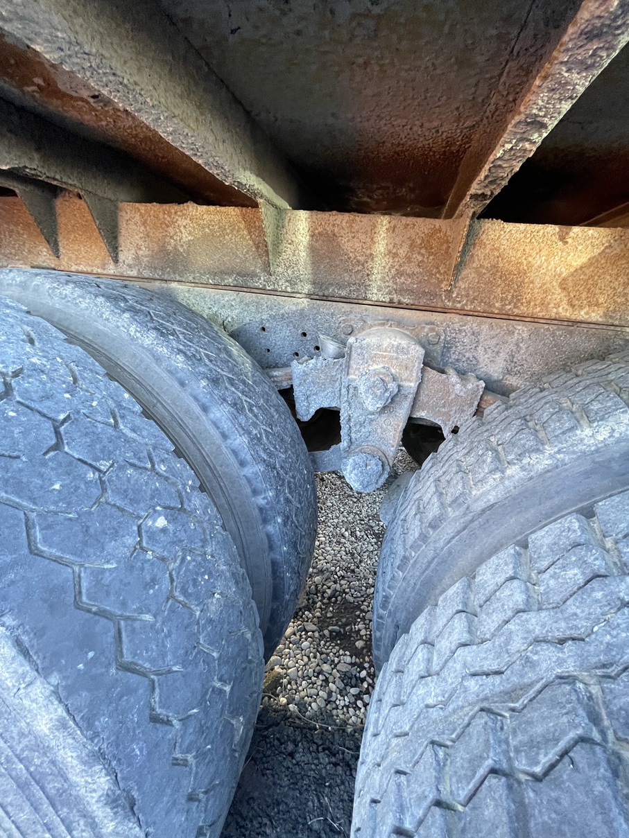 1986 GMC Brigadier Dump Truck - Image 20